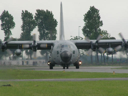 Atterisage d'assaut tactique c-130